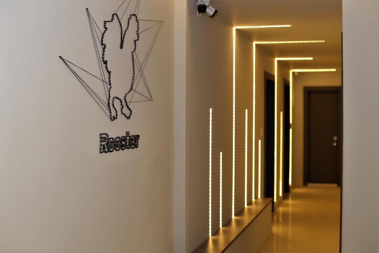 Rooster Suites Атина Екстериор снимка